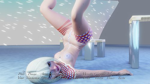 Zandeya, Being Patriotic with her Platinum Blonde Hair II #5